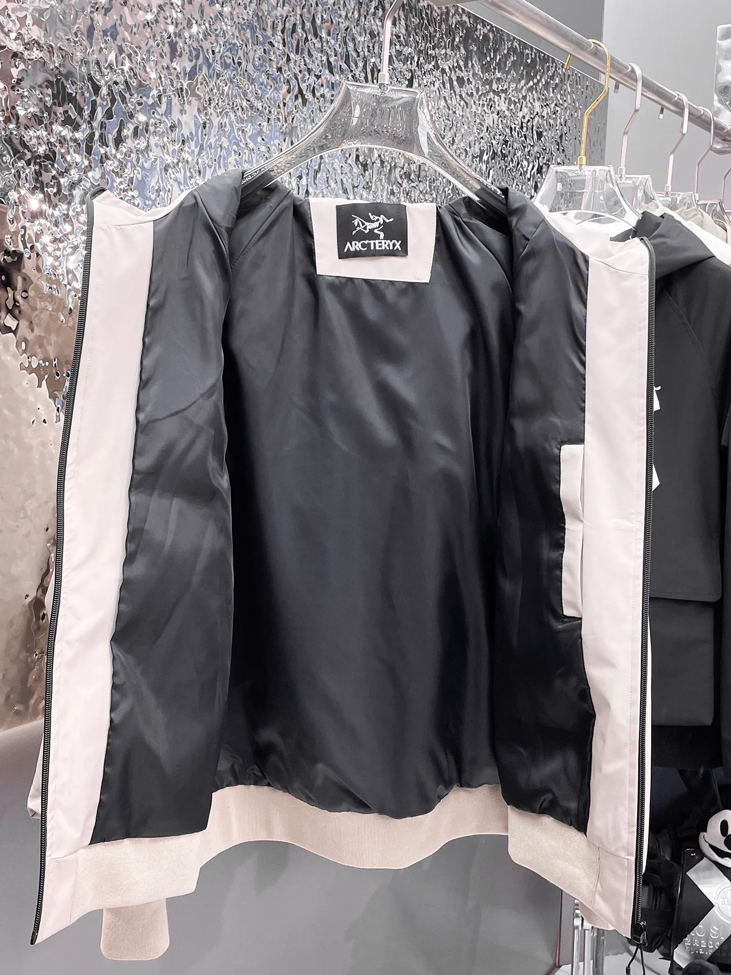 Same Style， ， ！2026 New Arrival ，Original Premium ！ Breathable ， ， ， Quality。 ！ ， ！Sizes：M～3XL